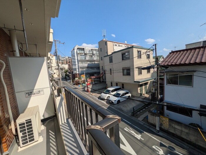 物件内観写真16　(室内からの展望)