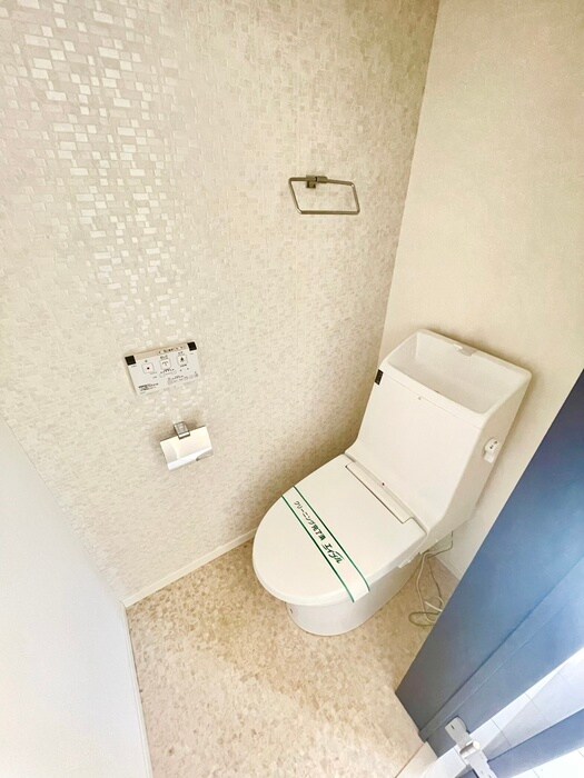 物件内観写真12　(トイレ)