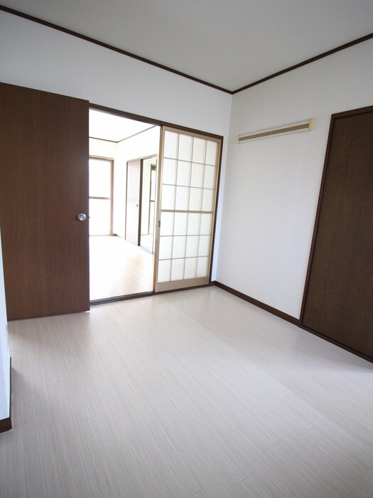 物件内観写真19　(居室)