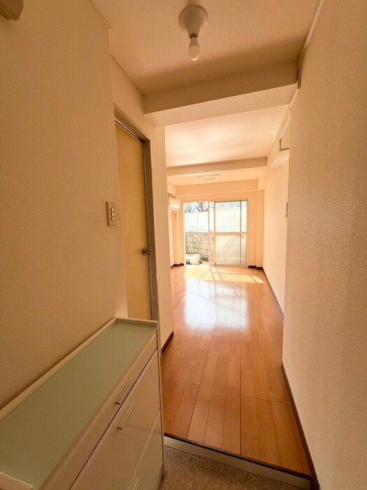物件内観写真17　(廊下)