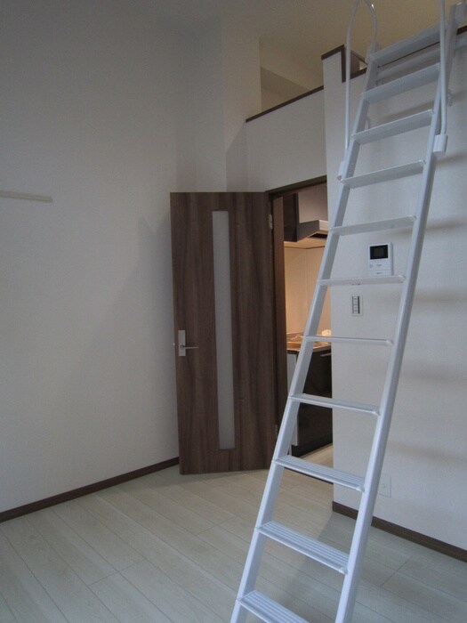 物件内観写真8　(居室)