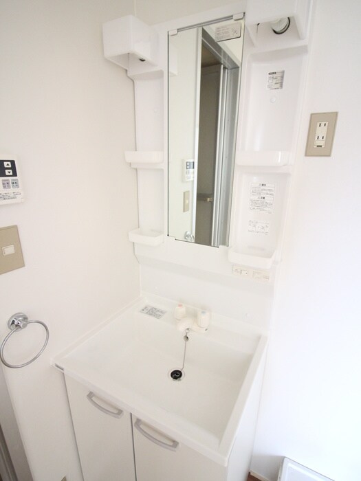 物件内観写真11　(洗面)