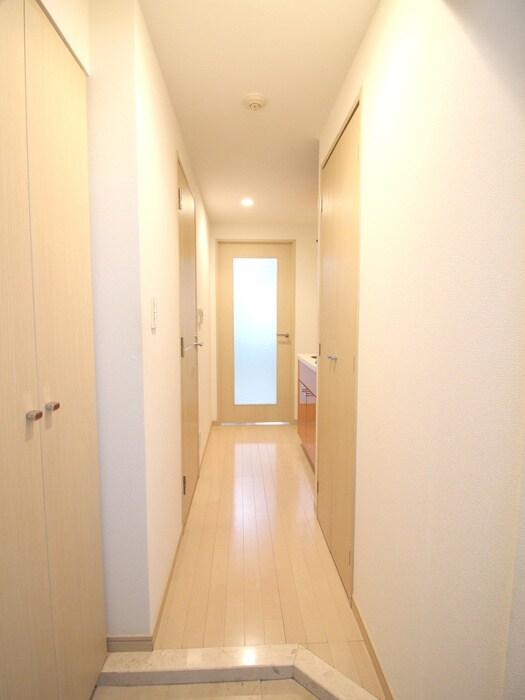 物件内観写真17　(廊下)