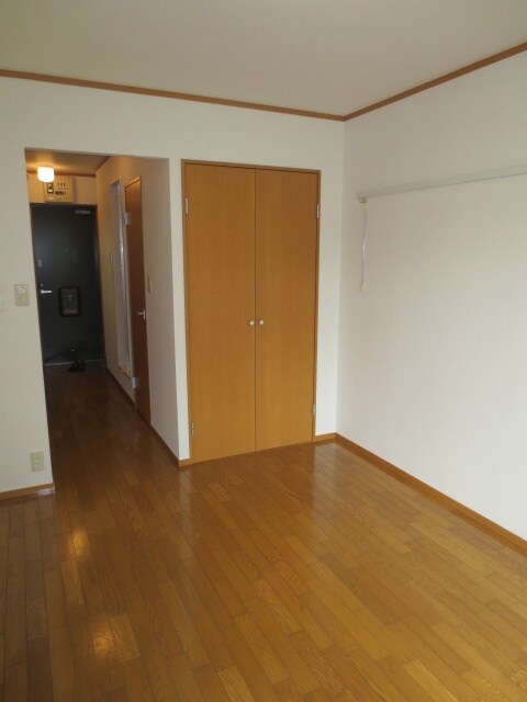 物件内観写真5　(居室)