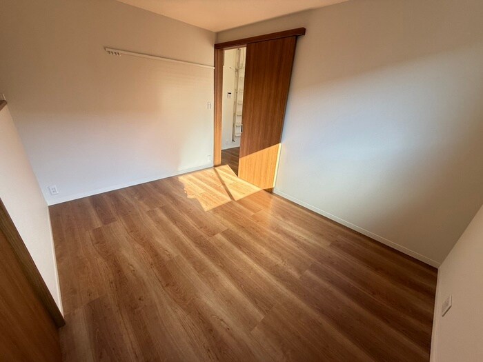 物件内観写真9　(居室)