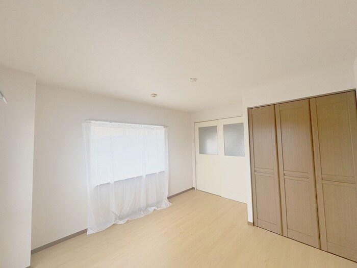 物件内観写真10　(室内からの展望)