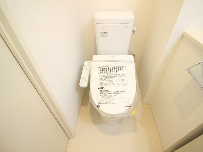 物件内観写真11　(トイレ)