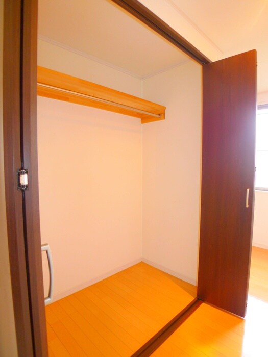 物件内観写真16　(収納)