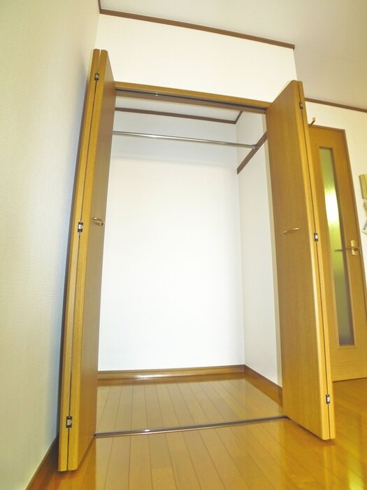 物件内観写真11　(収納)