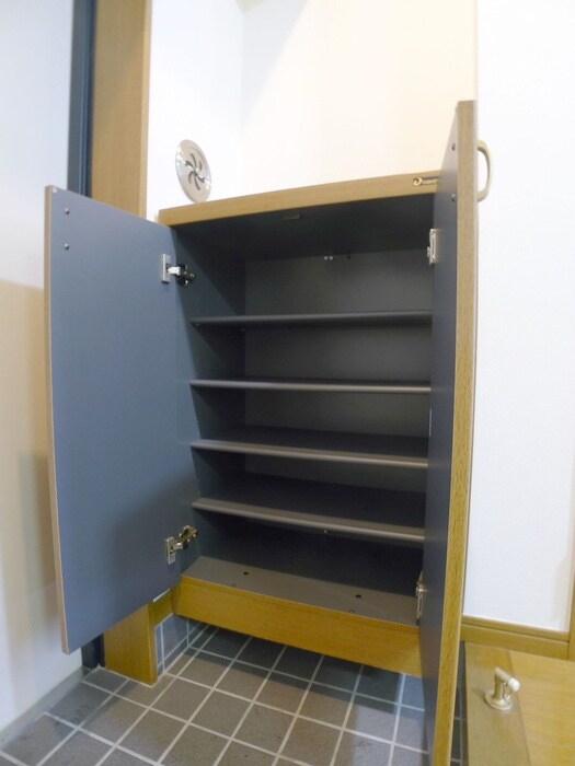 物件内観写真12　(靴箱)