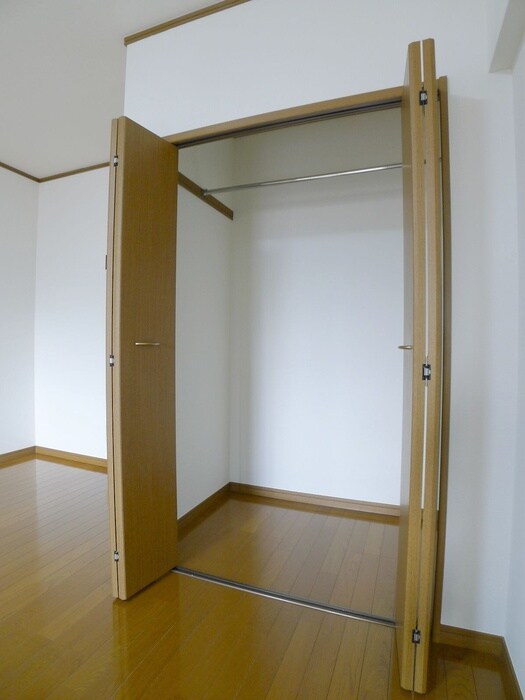 物件内観写真16　(収納)