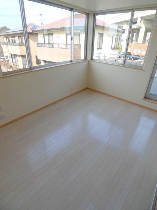 物件内観写真9　(室内からの展望)