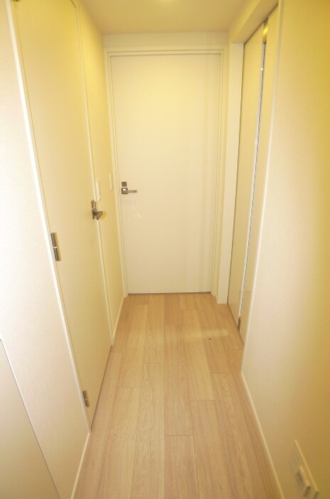物件内観写真21　(廊下)