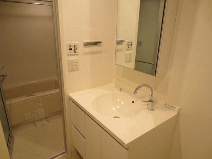 物件内観写真9　(洗面)