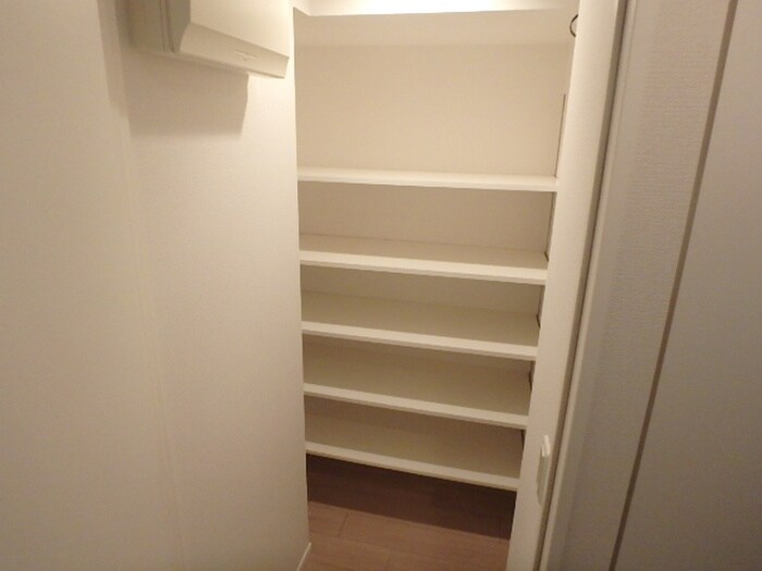 物件内観写真20　(収納)
