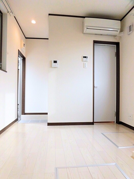 物件内観写真5　(居室)