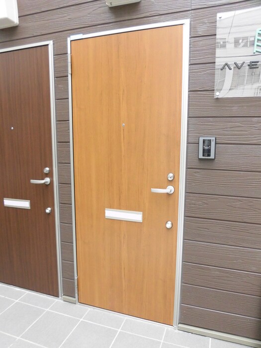 物件内観写真14　(玄関)