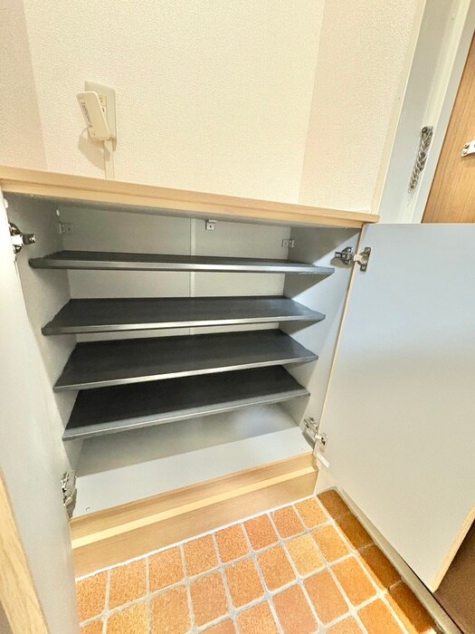 物件内観写真19　(靴箱)