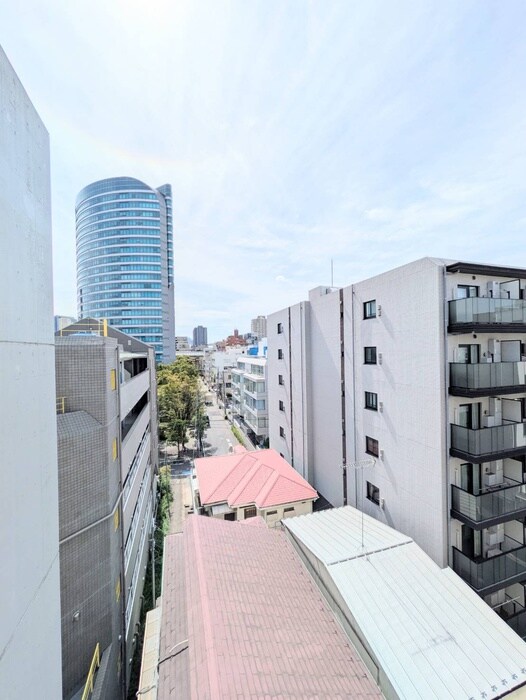 物件内観写真14　(室内からの展望)