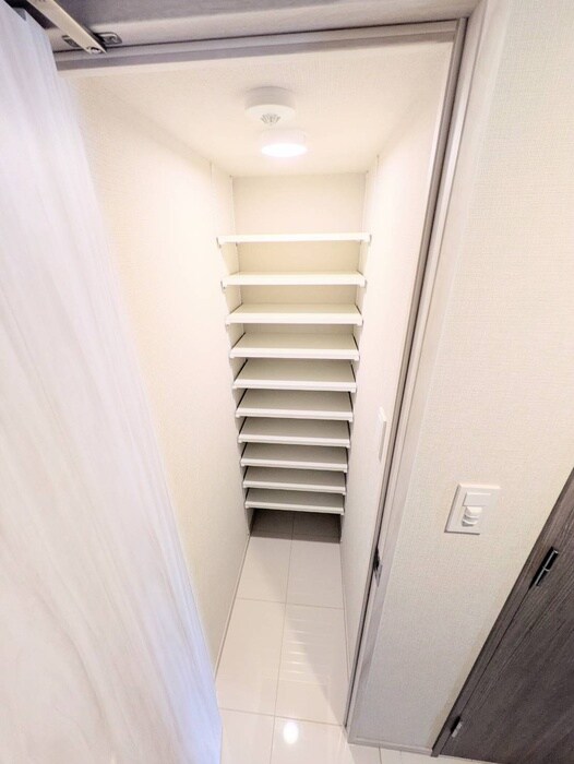 物件内観写真17　(靴箱)