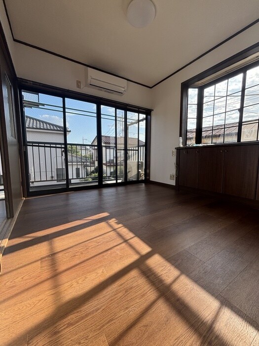 物件内観写真1　(居室)