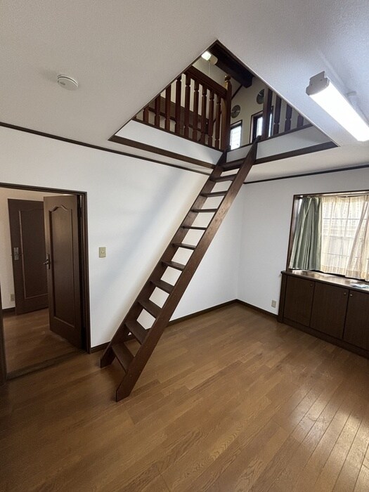 物件内観写真11　(収納)