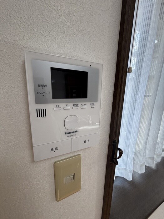 物件内観写真14　(廊下)