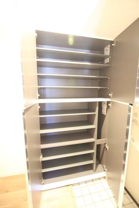 物件内観写真15　(靴箱)