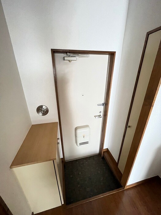 物件内観写真20　(玄関)