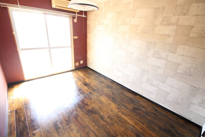 物件内観写真7　(居室)