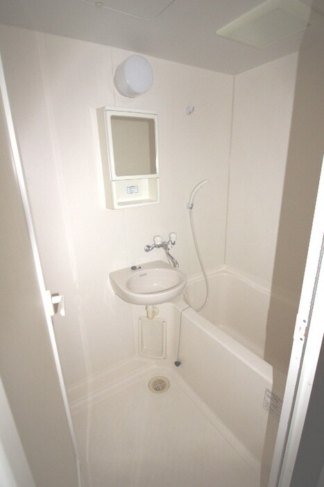 物件内観写真12　(バス／シャワールーム等)