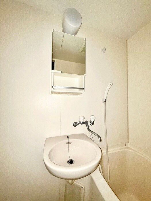 物件内観写真12　(洗面)