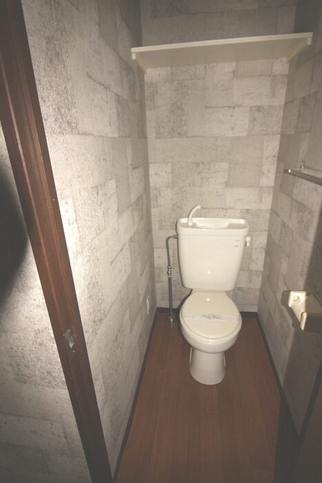 物件内観写真14　(トイレ)