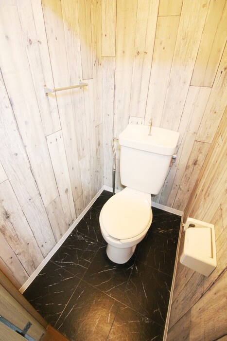 物件内観写真14　(トイレ)