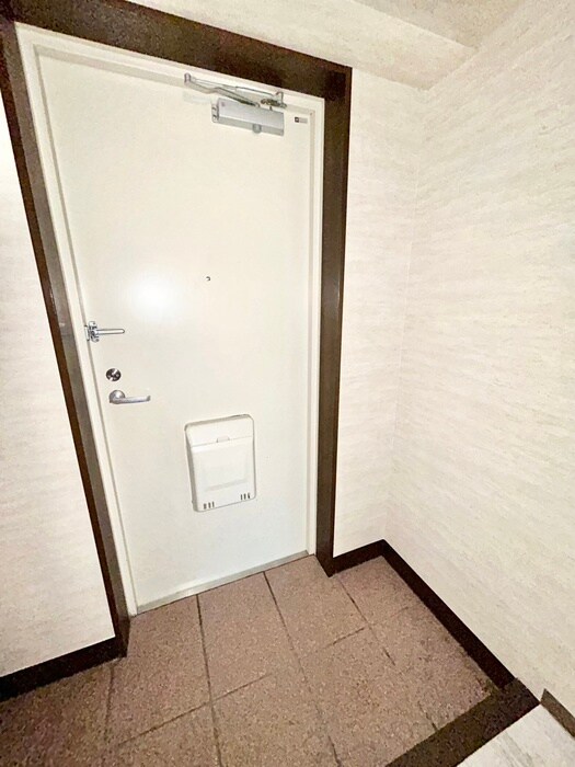 物件内観写真19　(玄関)