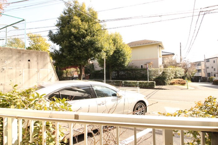 物件内観写真21　(室内からの展望)