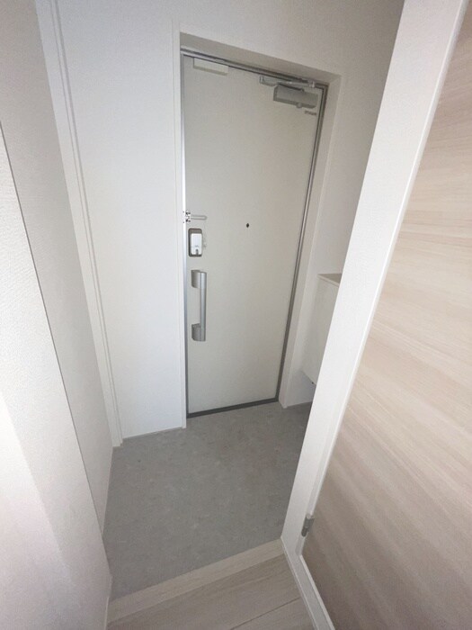 物件内観写真19　(玄関)