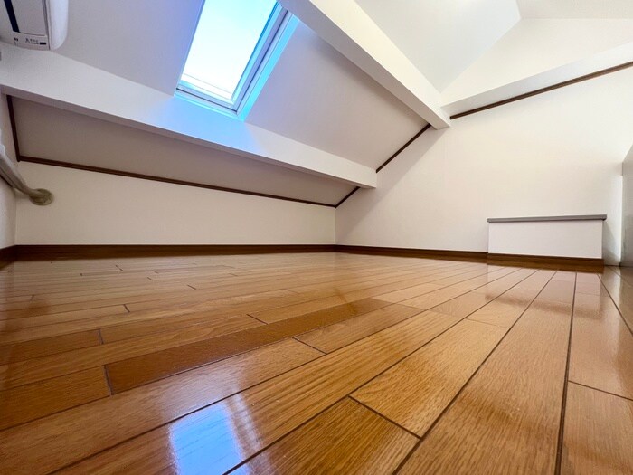 物件内観写真9　(ロフト)