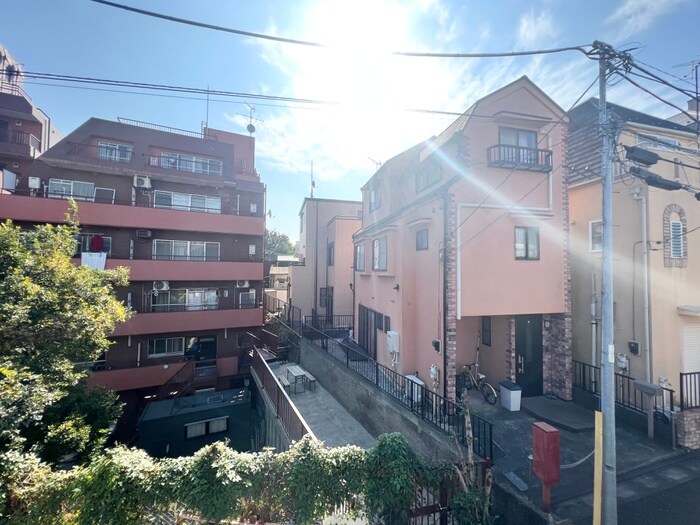 物件内観写真16　(室内からの展望)