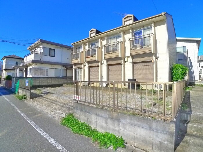 物件外観写真5　(エントランス部分)