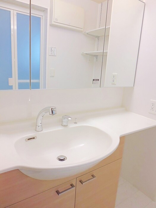 物件内観写真11　(洗面)