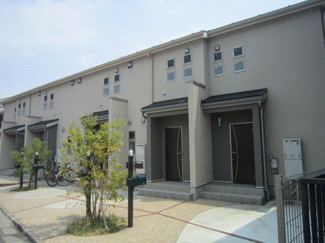 物件外観写真2　(外観写真)