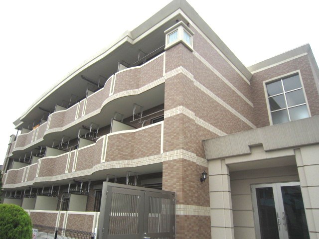 メゾンソレイユ