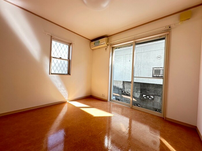 物件内観写真6　(居室)