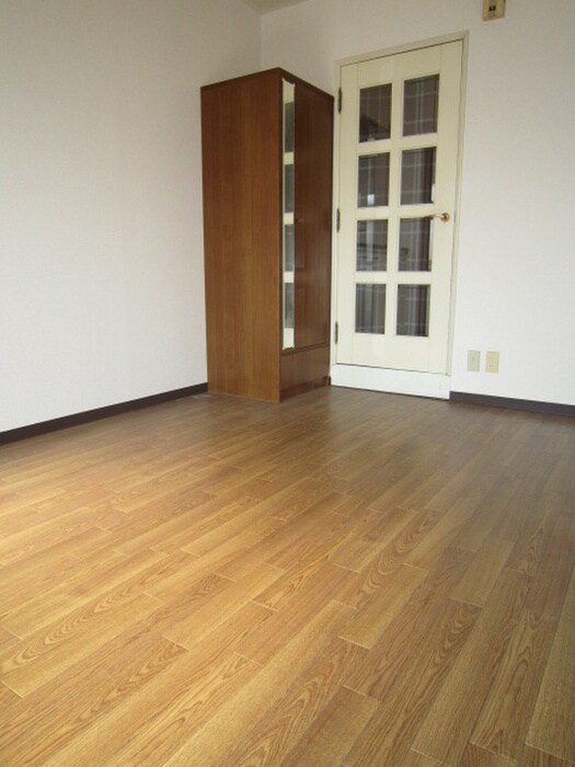 物件内観写真13　(居室)