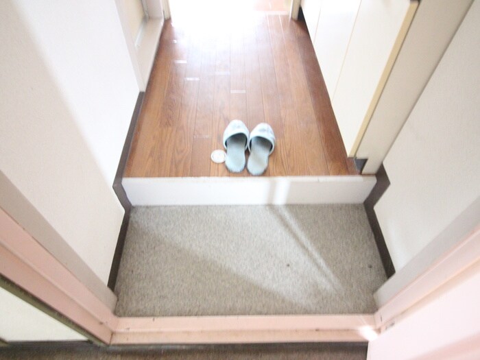 物件内観写真15　(玄関)