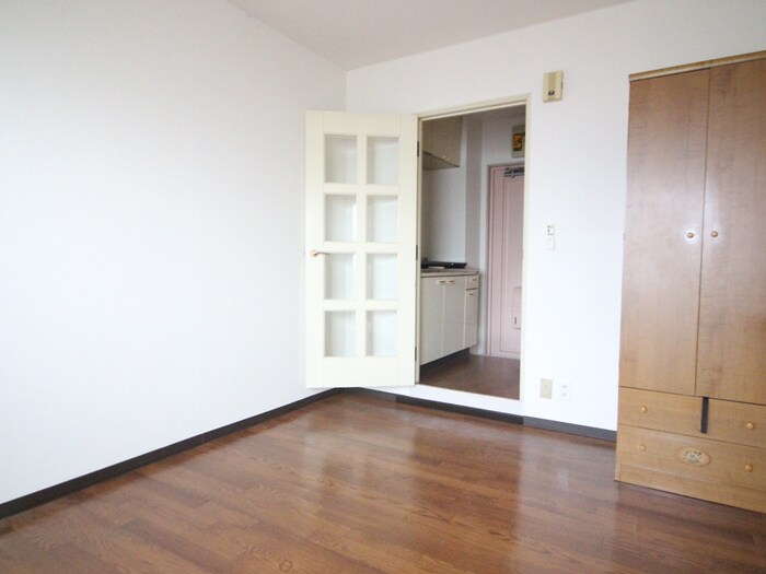 物件内観写真18　(居室)