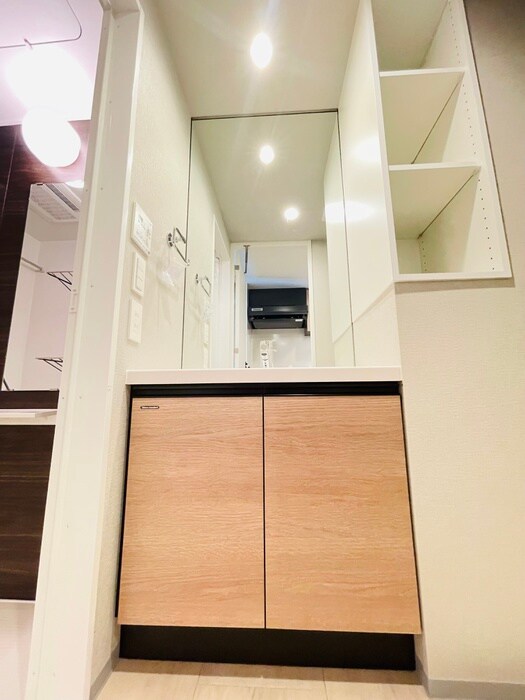 物件内観写真12　(洗面)