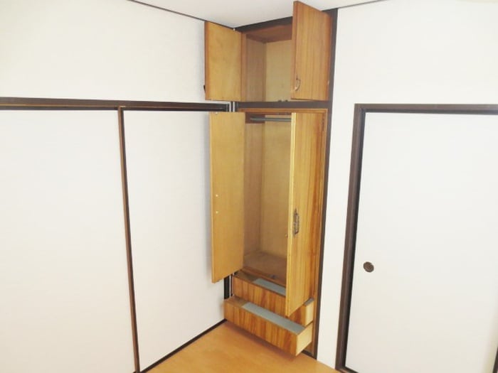 物件内観写真12　(収納)