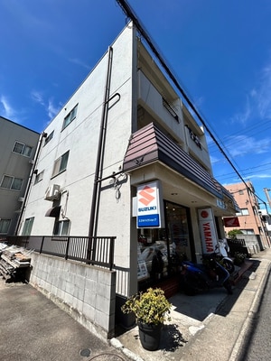 塚田マンション外観写真